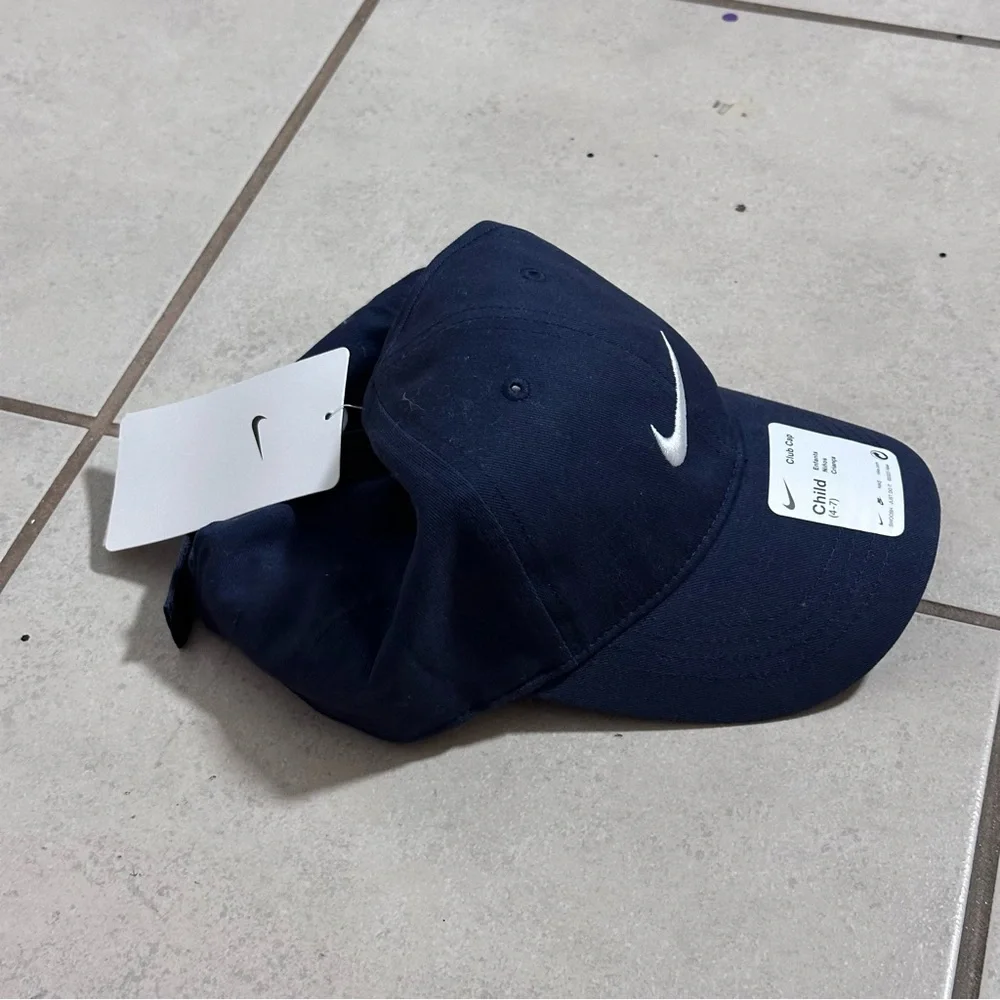Nike Kids Navy Blue Child Cap Club Athletic size 4-7‎